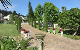 Cul De Sac - Accommodation